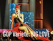 Endlos-Beine und sexy Sixpacks:  „Big Love“ heißt das Show-Highlight im GOP Varieté Theater München vom 15.03.-12.05.2024 (©Foto: Susanne Brill/GOP)